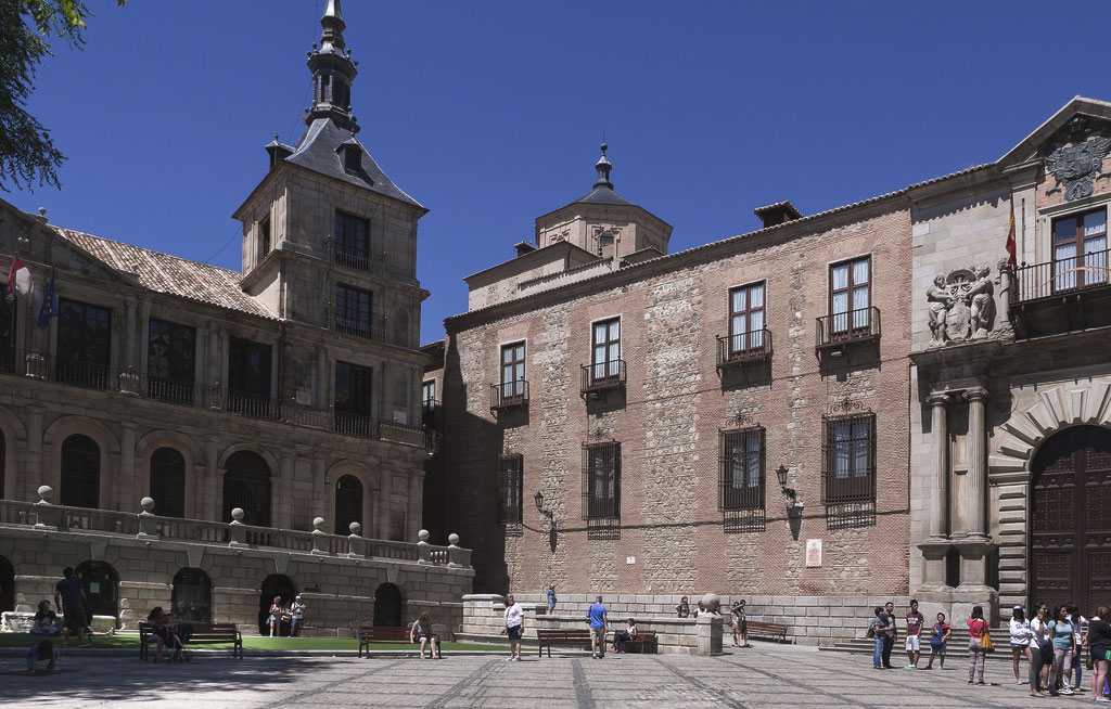 plaza ayuntamiento toledo